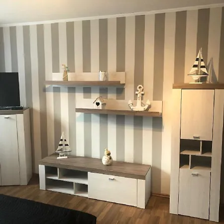 Ferienwohnung Neustrelitz 公寓 施特雷利茨